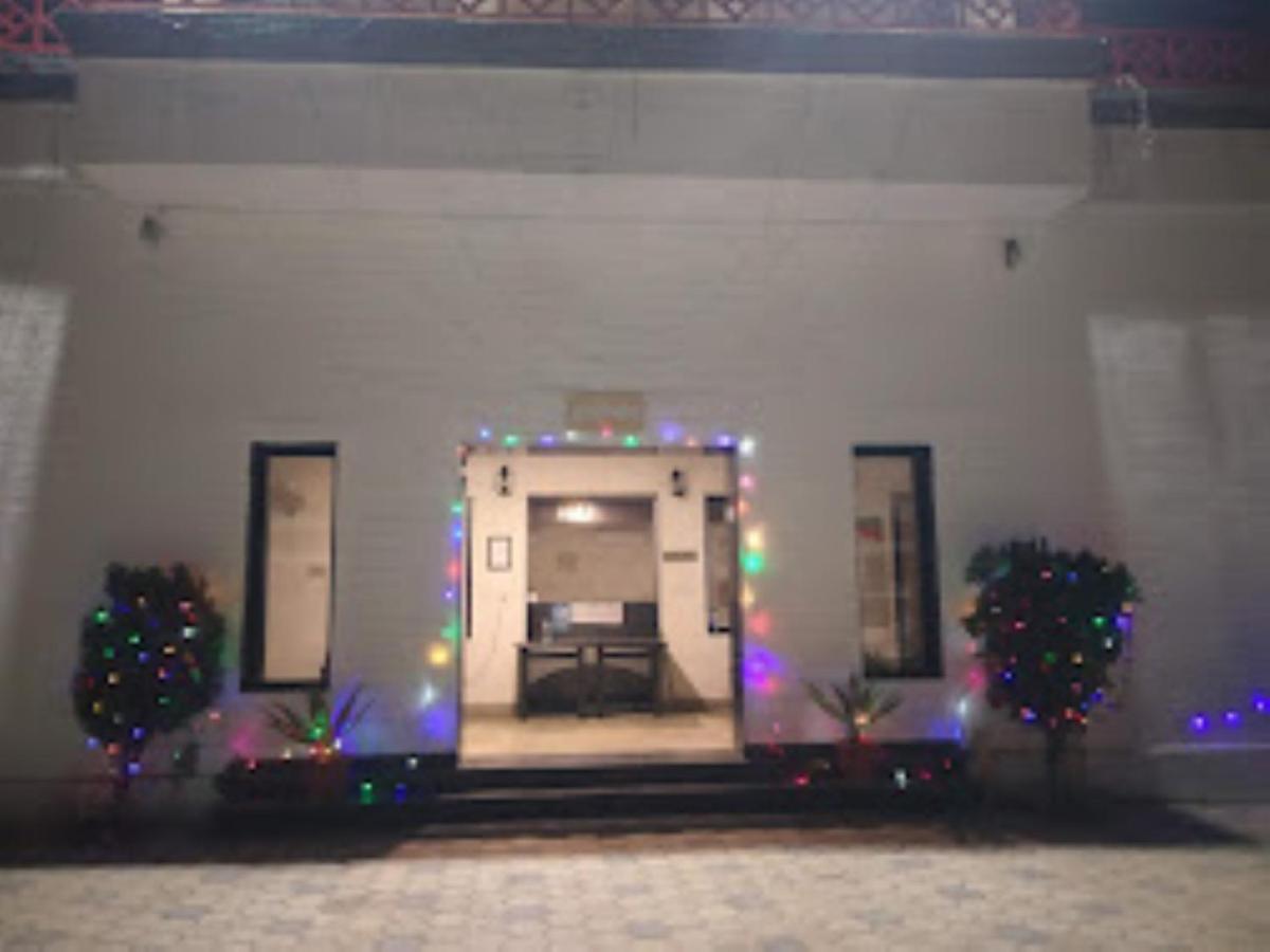 מלון Sitapur Muafi Mp Tourist Bunglow , Chitrakoot מראה חיצוני תמונה